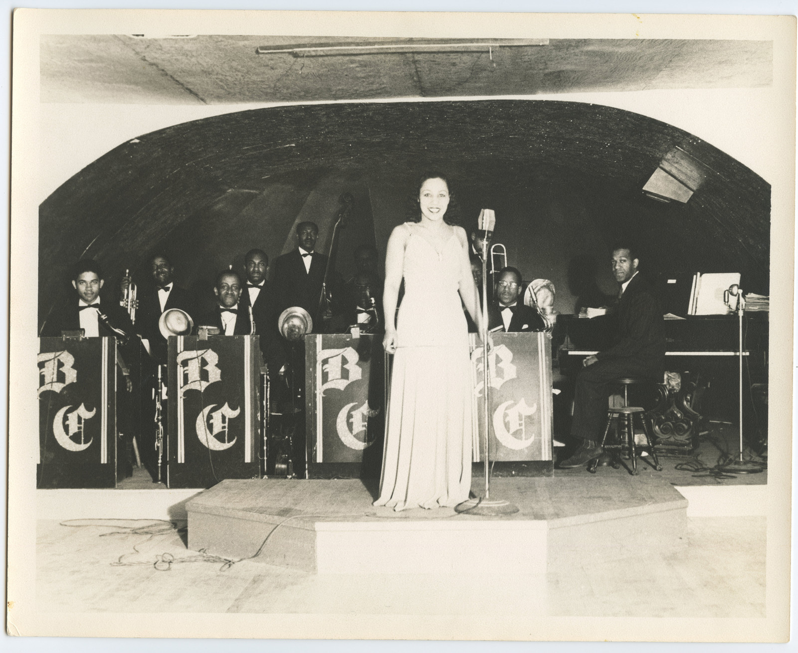 1940 Blanche Calloway orchestra Ro.JPG