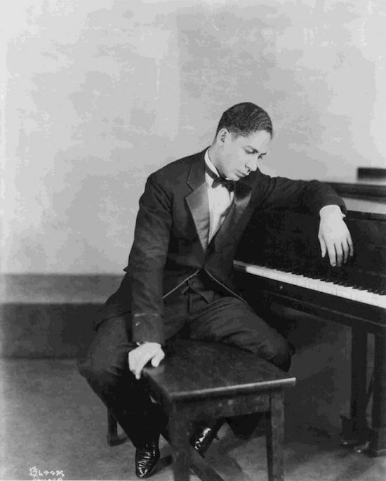 Jelly Roll MORTON 1927.jpeg