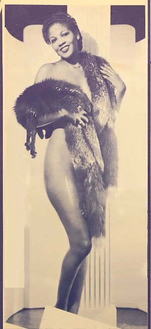 1939 0300 Mabel GARRETT nude with fur retouch.jpg