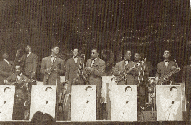1939 1200 Apollo Orchestra singing standing (Claude Jones archives) (1).png