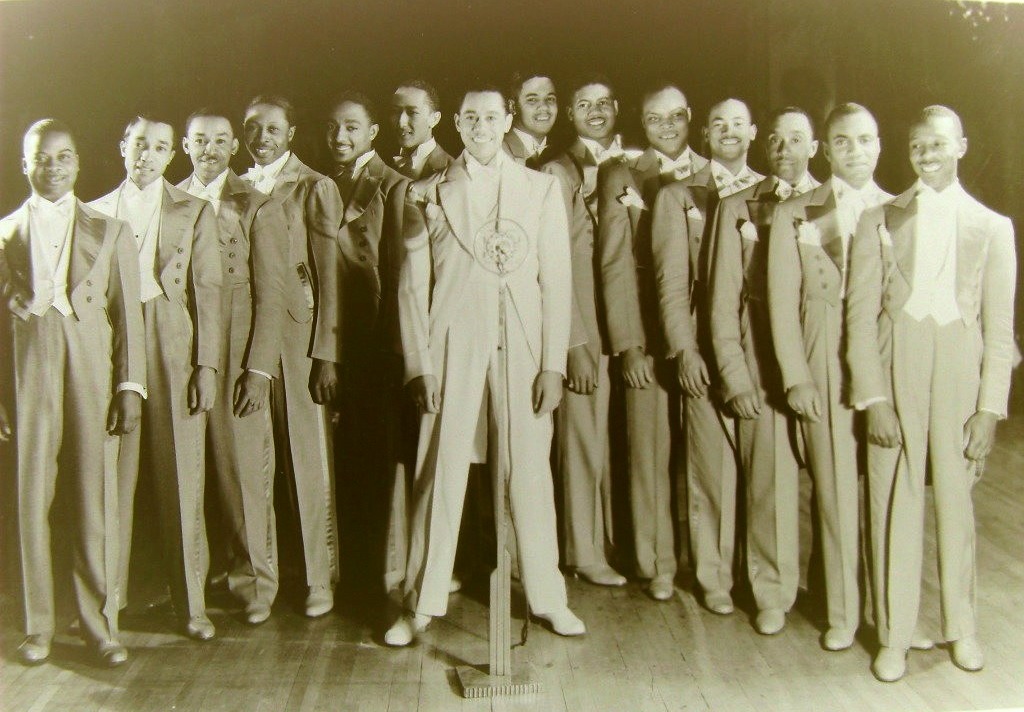 1934 Orchestre 2.jpg